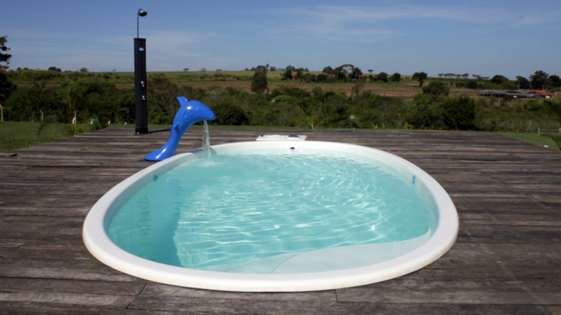 Cascata Rupert diversão lazer crianças piscina elegancia azul fiji branca