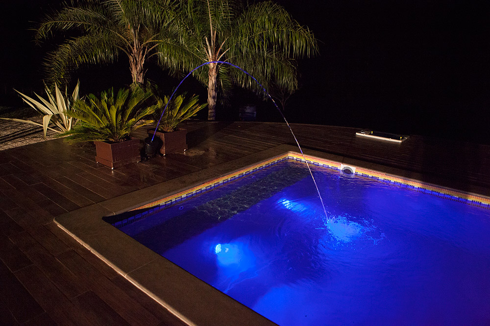 iGUiLux Jet Color jato colorido iluminação led piscina jardis lazer luminoso semi-pastilhada